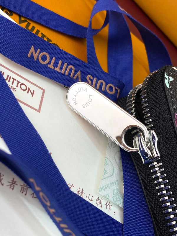 Portafoglio Zippy LV x TM in tela monogramma nera multicolore