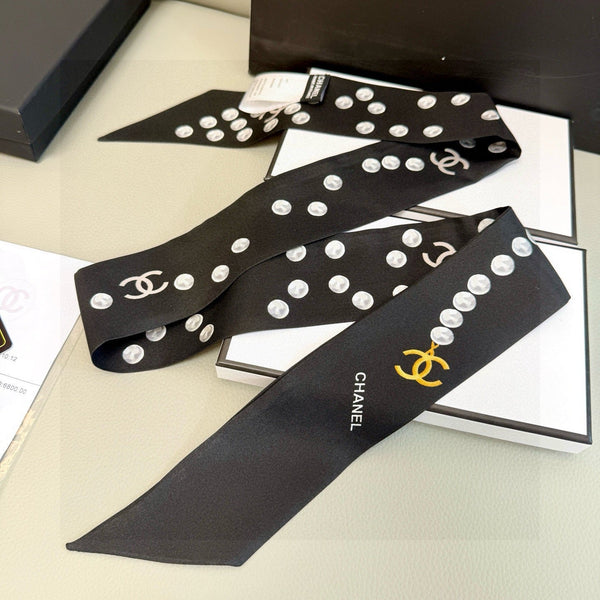 Mini-foulard CC Twilly 120 cm soie de mûrier noire et blanche 949113