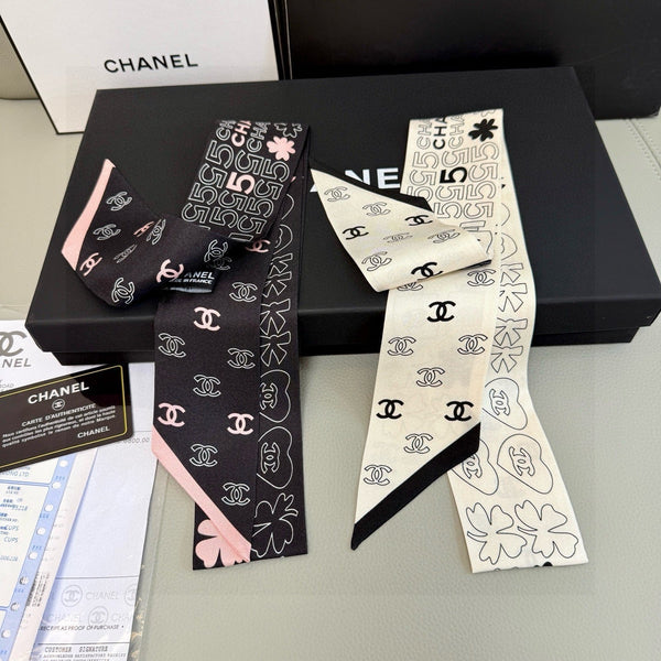 Foulard CC Twilly Mini 120cm Soie de mûrier noire et rose 968852