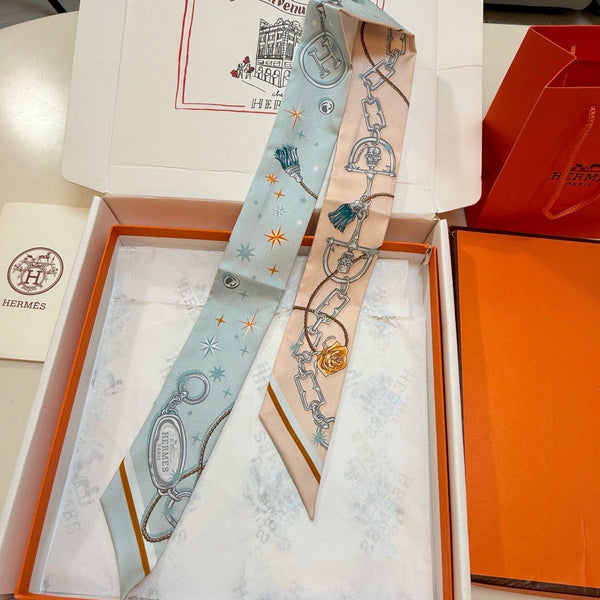 HM Twilly Mini Scarf 105 Bleu Glacier Silk Twill 153190