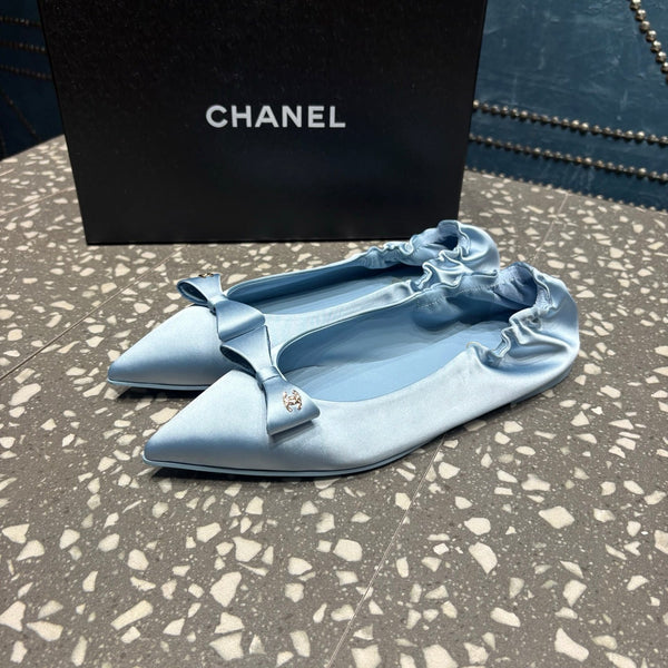 CC 25s Métiers d’art Ballet flats 10mm Blue Silk Satin 423794
