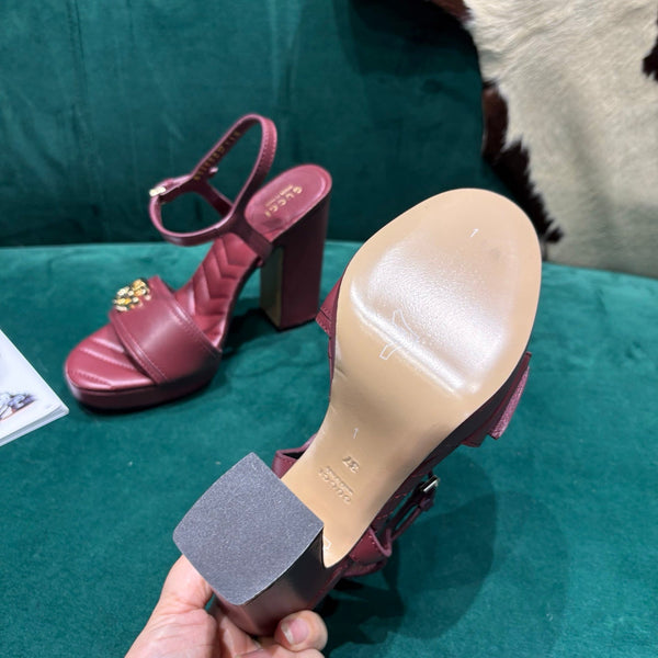Sandales à plateforme GG en cuir bordeaux Double G 741239