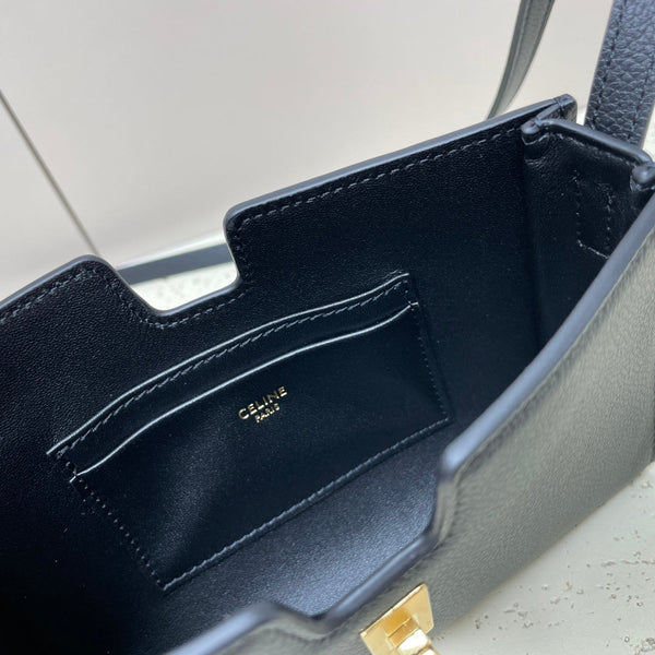 MINI POCHETTE CON 18 TRACOLLE IN PELLE DI VITELLO MORBIDA NERA