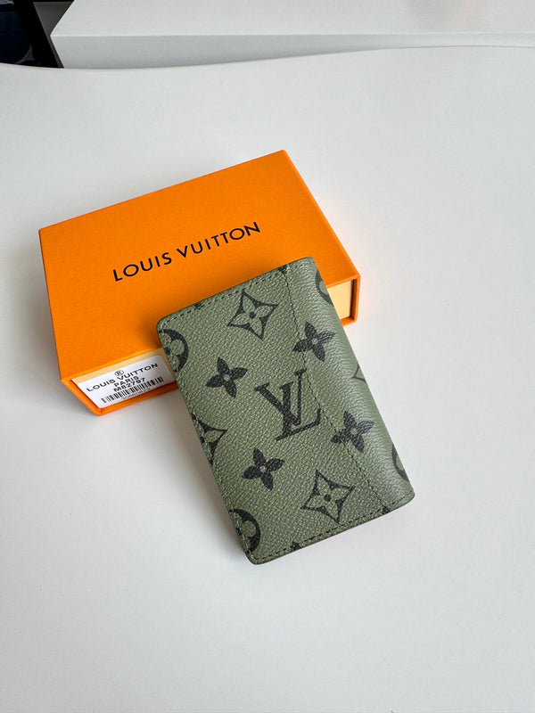 Portafoglio tascabile LV M82797 in tela monogramma verde e rosso 221263