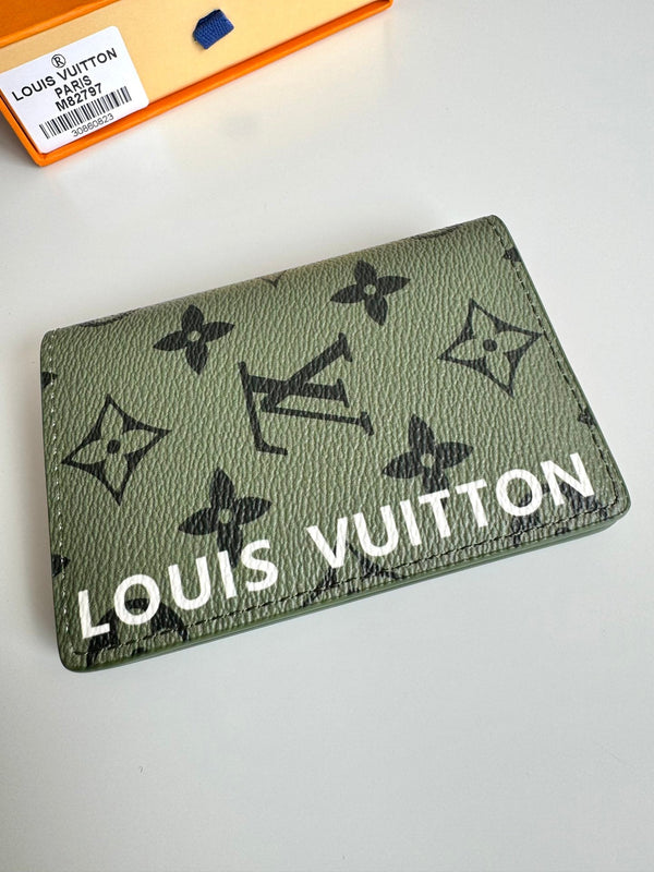 Portafoglio tascabile LV M82797 in tela monogramma verde e rosso 221263