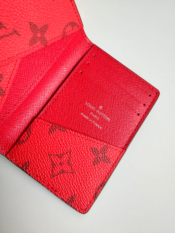 Portafoglio tascabile LV M82797 in tela monogramma verde e rosso 221263