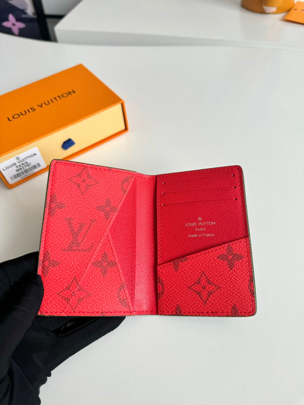 Portafoglio tascabile LV M82797 in tela monogramma verde e rosso 221263