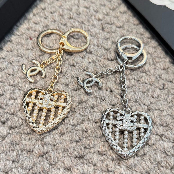 CC Heart-shaped Charm 415593