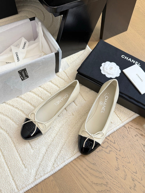 CC 25C Ballet Flat Two-tone Patent Calfskin