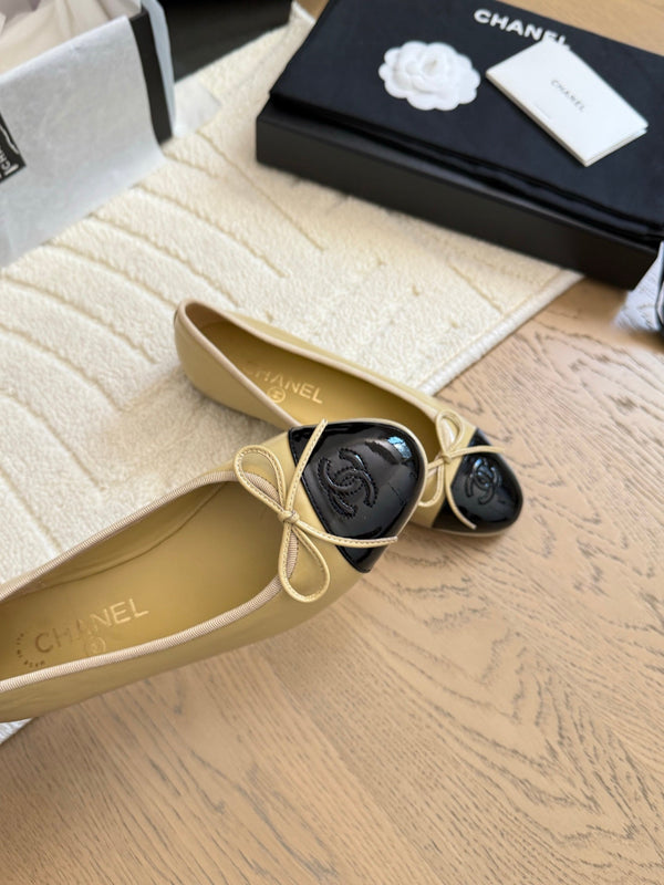 CC 25C Ballet Flat Two-tone Patent Calfskin