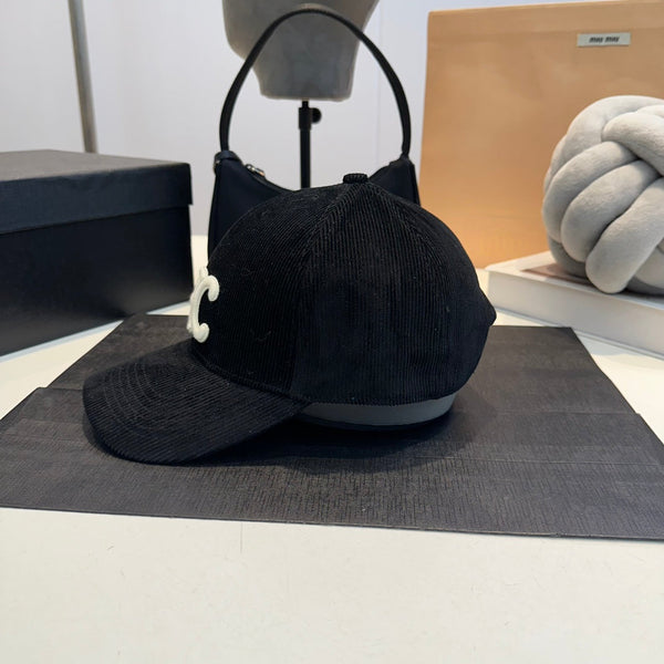 Cappellino Celin in tessuto di cotone nero 210412