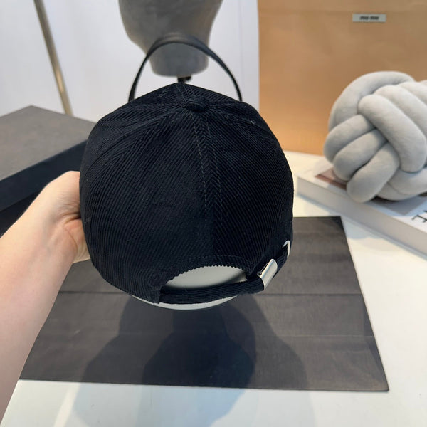 Cappellino Celin in tessuto di cotone nero 210412