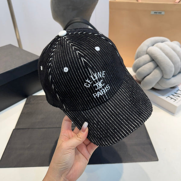 Cappellino Celin in tessuto di cotone nero 210435