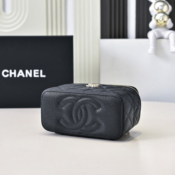 CC 25C Vanity Case 17 Black Caviar Leather 286273