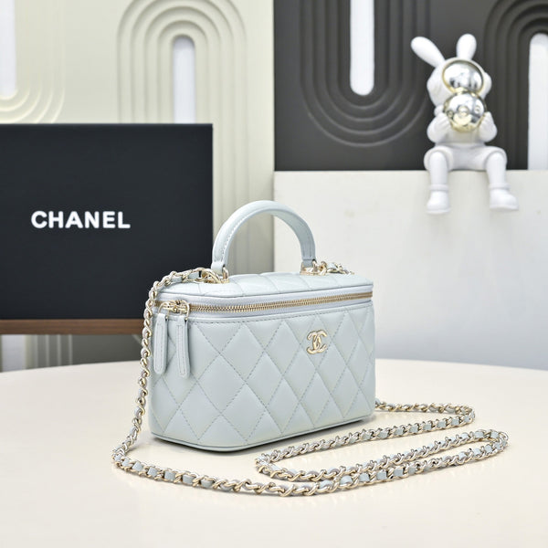 CC 26s Vanity Case Light Blue Pastel Quilted Lambskin 286287