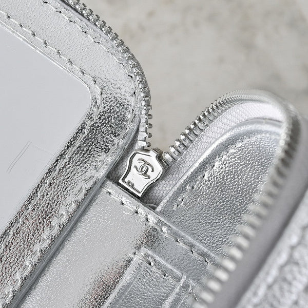 CC 25C Vanity Case 17 Metallic Sliver Caviar Leather 286275
