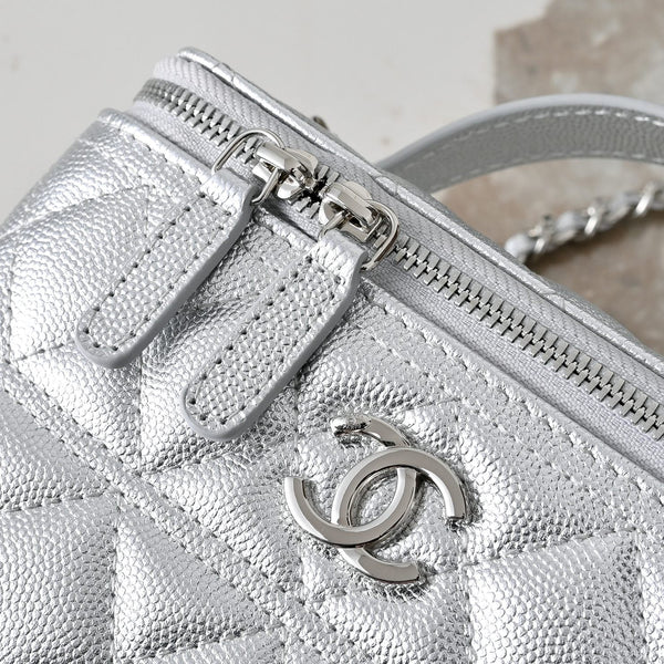 CC 25C Vanity Case 17 Metallic Sliver Caviar Leather 286275