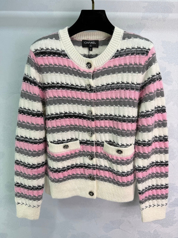 Cardigan Chanel 25 en Laine Rose et Blanche 308025