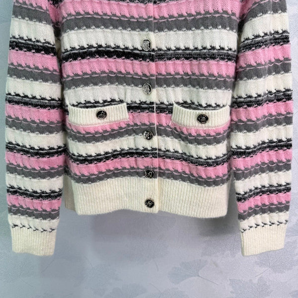 Cardigan Chanel 25 en Laine Rose et Blanche 308025