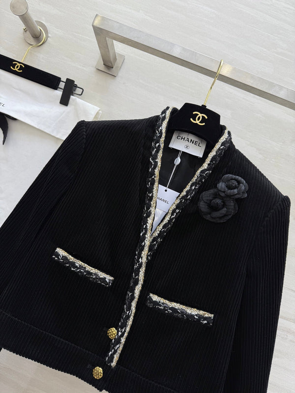 CC FW 25/26 Veste en velours côtelé Tweed noir et blanc 343352