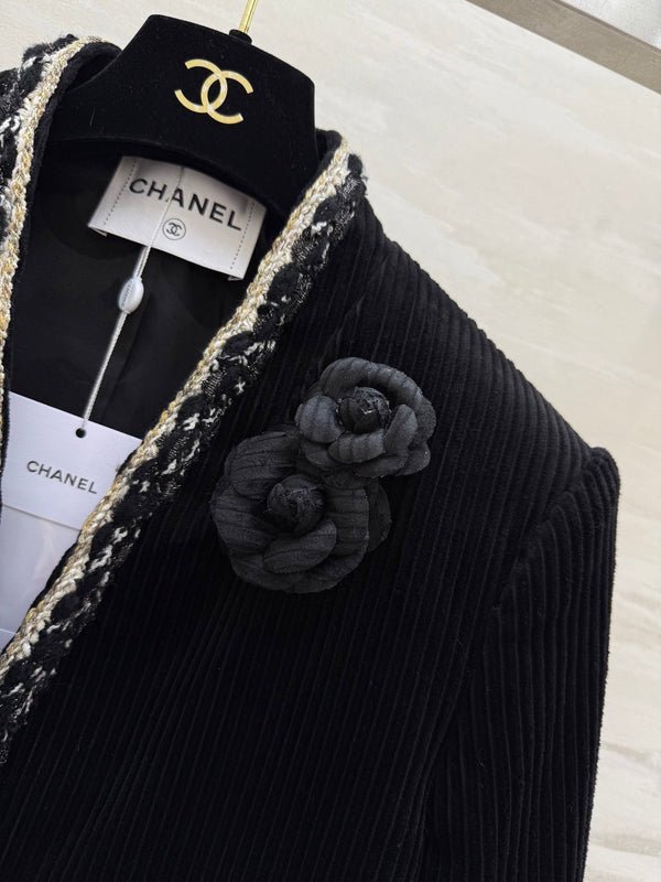 CC FW 25/26 Veste en velours côtelé Tweed noir et blanc 343352
