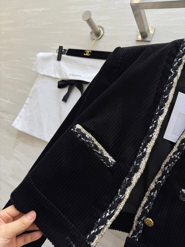 CC FW 25/26 Veste en velours côtelé Tweed noir et blanc 343352