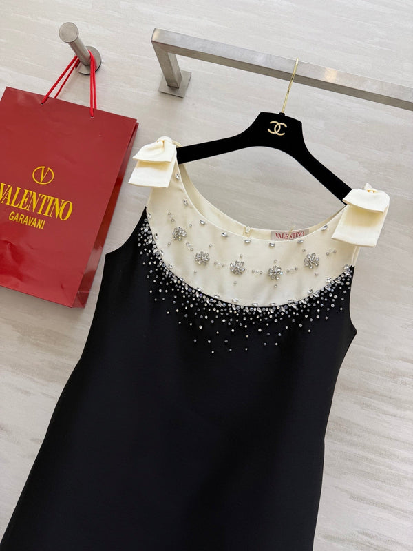 Valen 26s Robe noire en coton ornée de perles et de strass 344751
