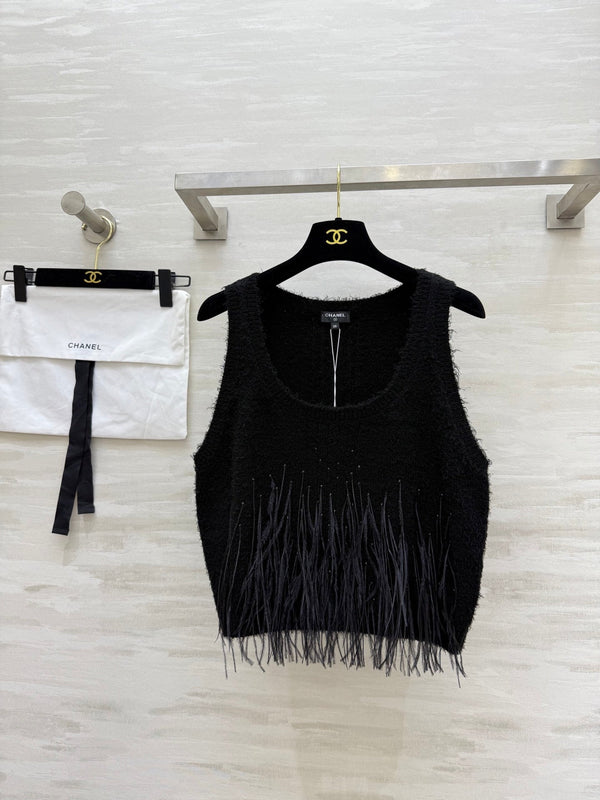 CC Gilet de plumes d'autruche et strass, fil de soie de mûrier noir 346478