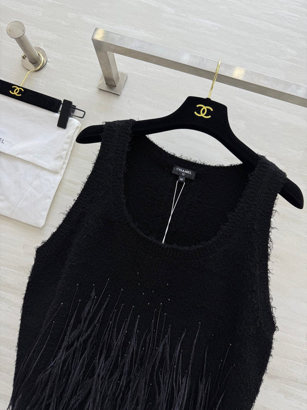 CC Gilet de plumes d'autruche et strass, fil de soie de mûrier noir 346478