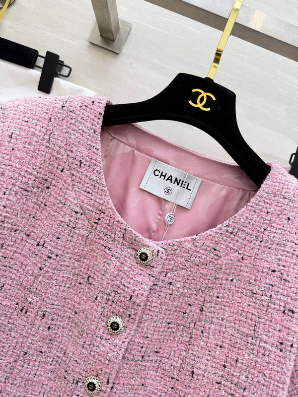 Ensemble rose en tweed classique fait main 26s CC 352313