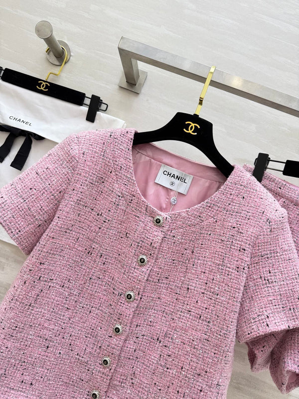 Ensemble rose en tweed classique fait main 26s CC 352313
