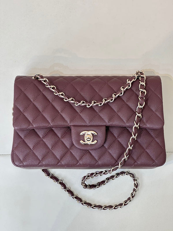 CLASSIC FLAP 23CM CAVIALE BORDEAUX FERRAMENTA ORO CHIARO 
