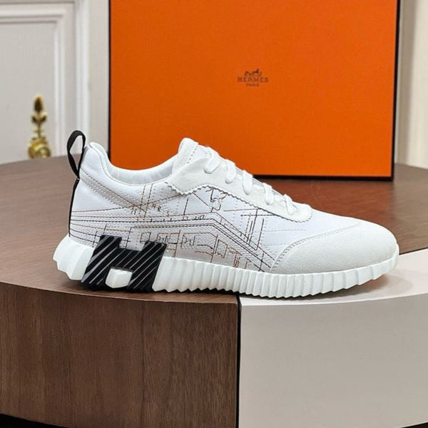 Sneaker HM Bouncing con ricamo ispirato a Faubourg.