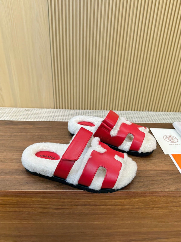 HM Chypre Sandal Red Mix White Wool And Cowhide Lining 543685