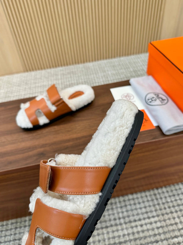 HM Chypre Sandal Burnt Orange Mix White Wool And Cowhide Lining 543687