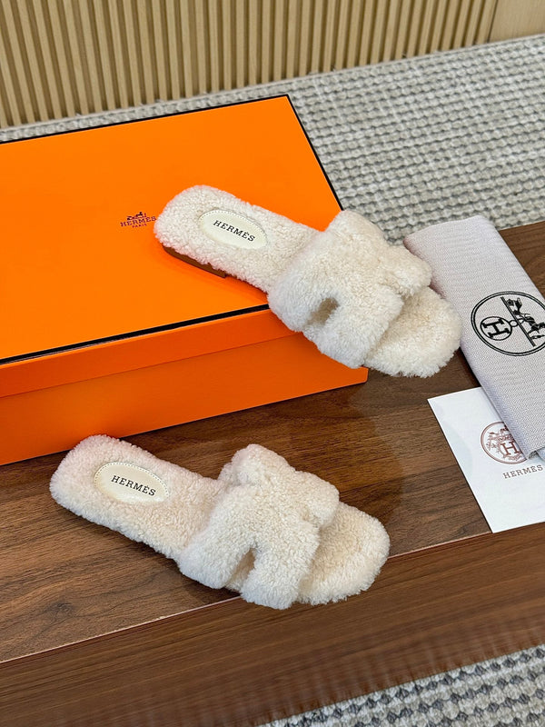 HM Oran Sandal Cream Wool 543688