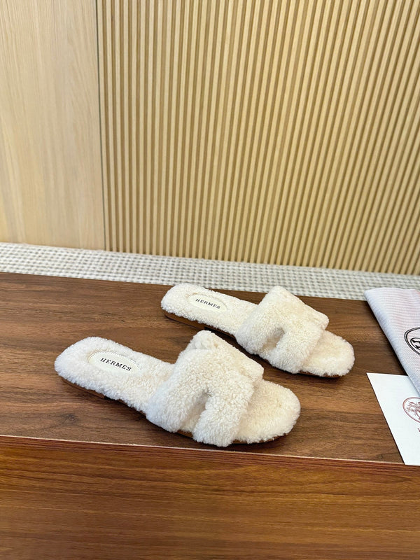 HM Oran Sandal Cream Wool 543688