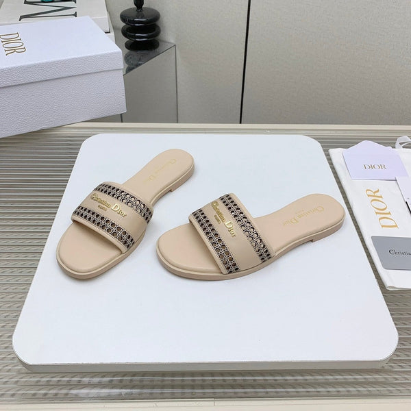 CD D-Lane Slide In Beige Cowhide  106275