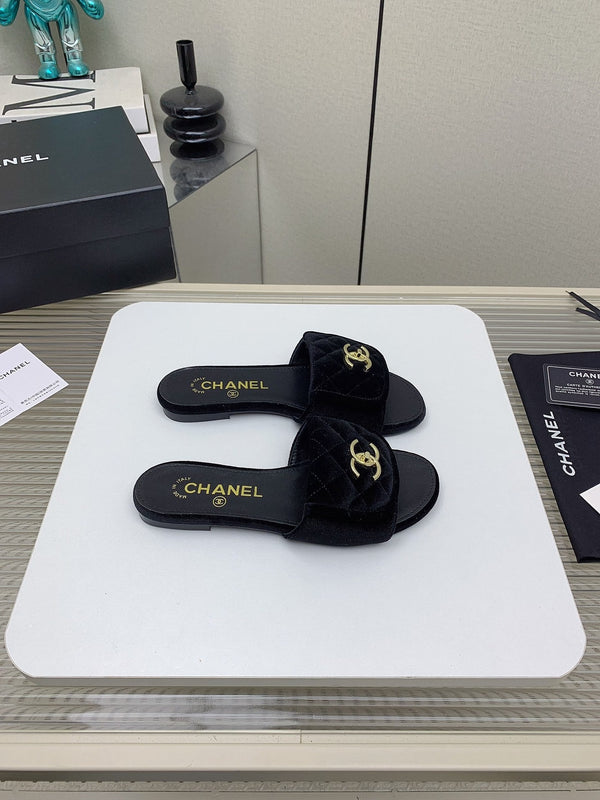 Ciabatte CC in velluto nero 148954