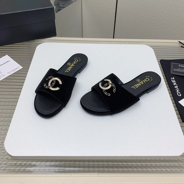 Ciabatte CC in velluto nero 148986