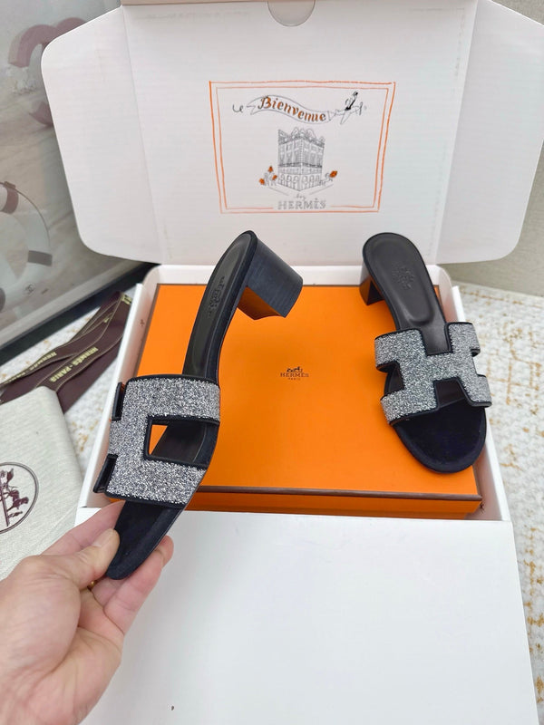 HM Oasis Sandals with Rhinestone Black Cowhide 625267