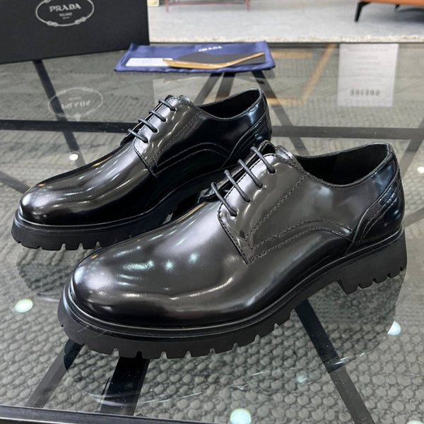 PRA LACE-UP SHOES IN GLOSSY BLACK CALFSKIN