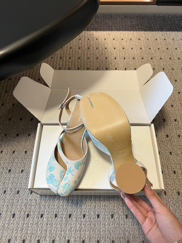 MM Tabi Slingback Blue Floral Print Suede 803541