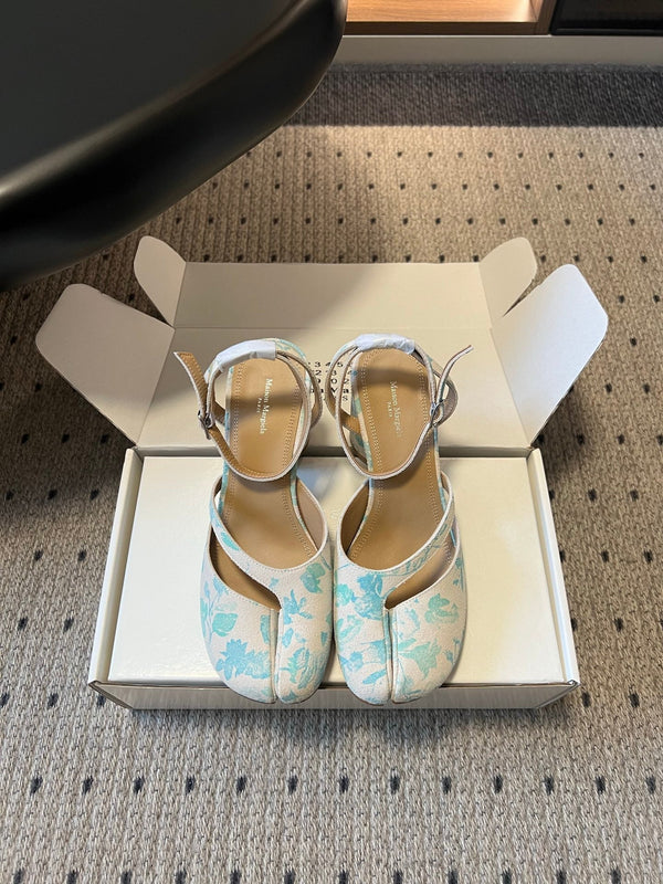 MM Tabi Slingback Blue Floral Print Suede 803541