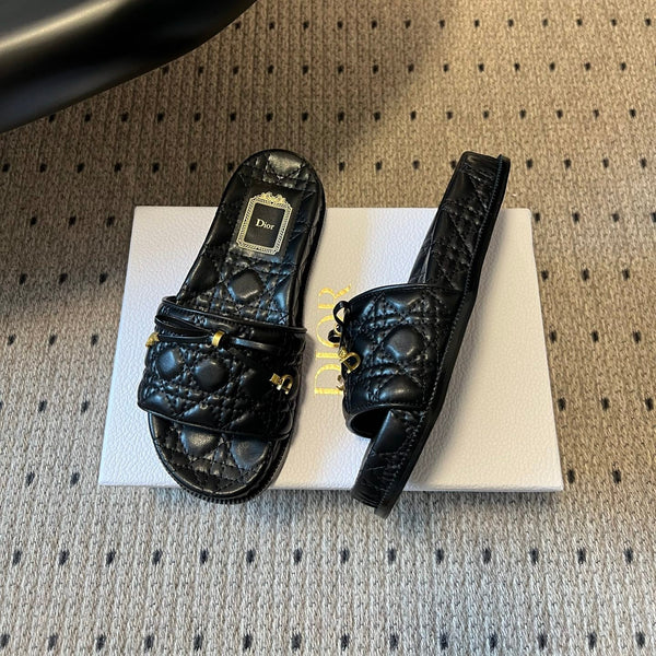 CD 26s Cannage Slides Black Lambskin 820050
