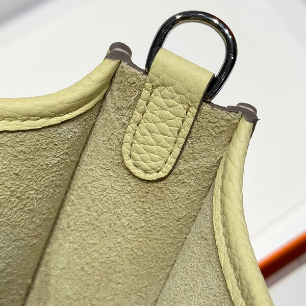 Borsa Hermes Evelyn 18 in pelle Epsom gialla Milton 255527