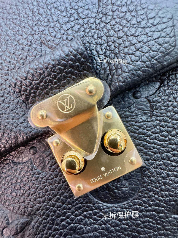 Nano Madeleine 21cm Pelle di vacchetta grana nera