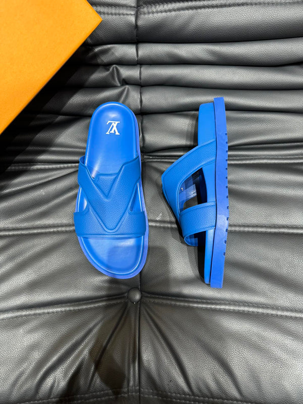 LV OASIS MULE IN COBALT BLUE CALFSKIN