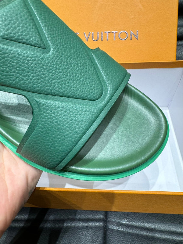 LV OASIS MULE IN PELLE DI VITELLO VERDE MARE