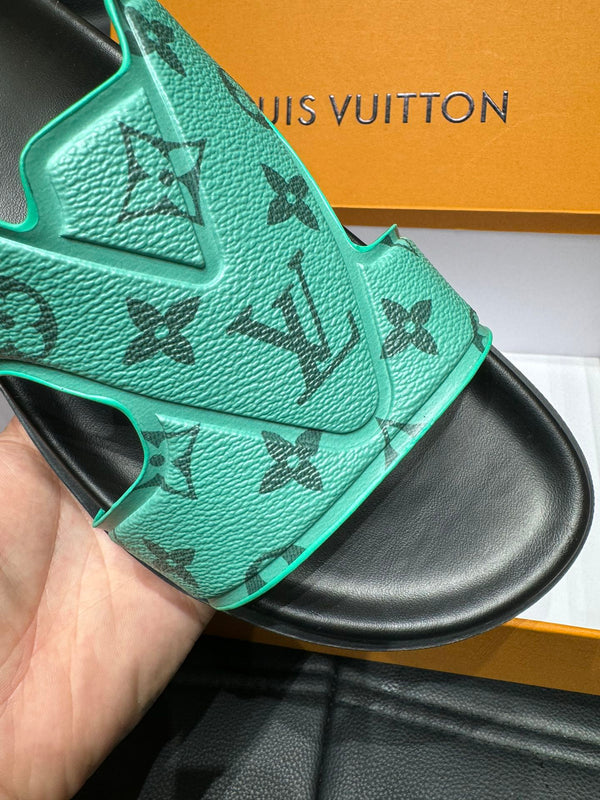 LV OASIS MULE IN SEA GREEN MONOGRAM CALFSKIN